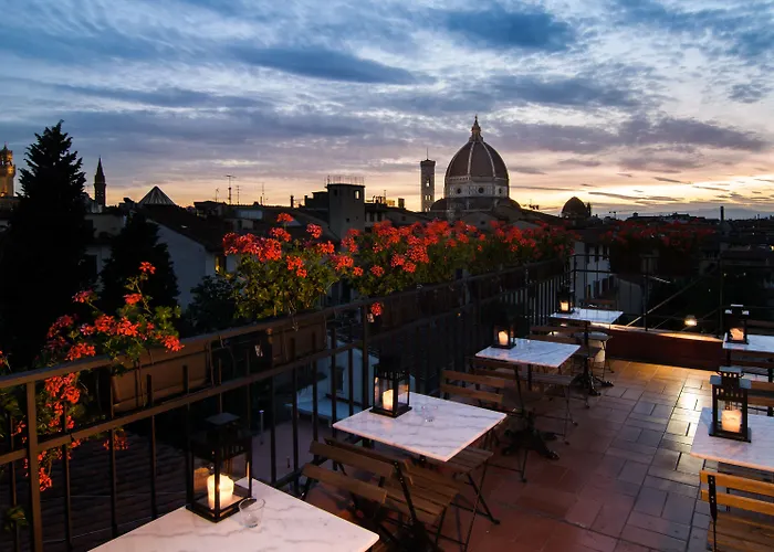 Otel Cardinal Of - Recommended For Ages 25 To 55 Floransa