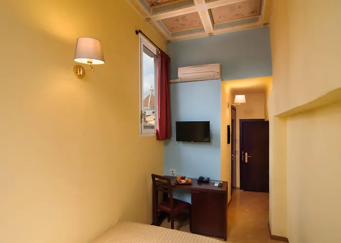 Otel Cardinal Of - Recommended For Ages 25 To 55 Floransa